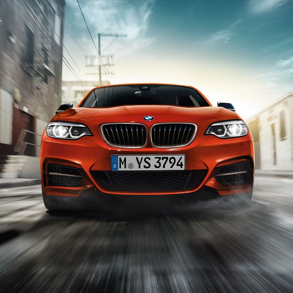 Front design BMW M240i Coupé Front design BMW M240i Coupé F22 2017 Sunset Orange metallic front view