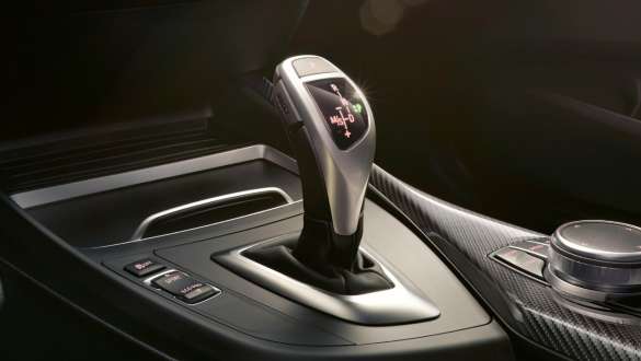 Steptronic Sport transmission BMW M240i Coupé Steptronic Sport transmission BMW M240i Coupé F22 2017 interior