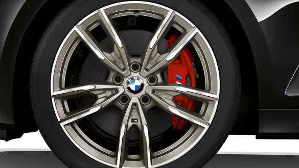 M Sport brake BMW M340i xDrive Sedan G20 2020 M Sport brake close-up wheel