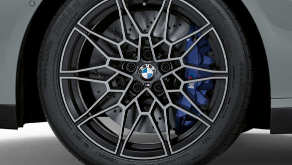 M Compound brake BMW M4 Coupé G82 2020 BMW M4 Coupé G82 2020 M Compound brake close-up