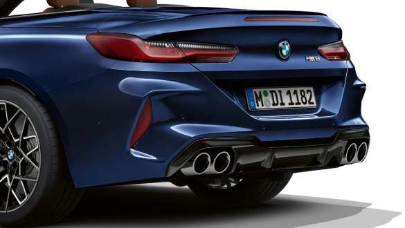 M Sport exhaust system BMW M8 Convertible F91 LCI Facelift 2022 BMW M8 Convertible F91 LCI Facelift 2022 BMW Individual tanzanite blue metallic M Sport exhaust system rear view
