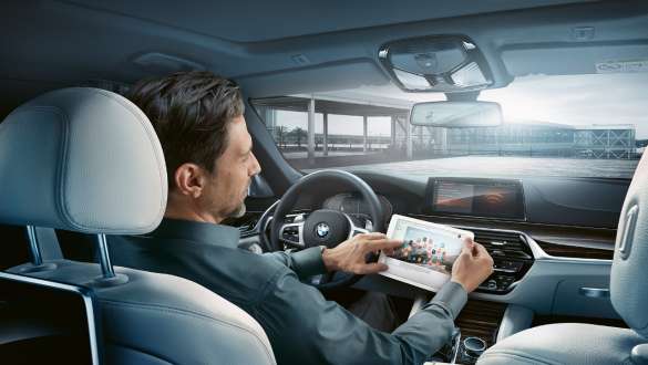 BMW X3 M Automobiles, Parking Assistant Plus. BMW X3 M Automobiles, Control Display, Parking Assistant Plus.