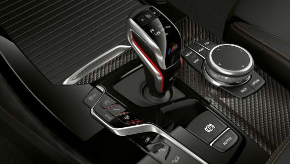 BMW X3 M Competition and BMW X3 M, interior, M gear selection lever, 8-speed M Steptronic transmission. 8-speed M Steptronic transmission.