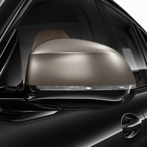 BMW X3 M40i, mirror caps. BMW X3 M40i in Black Sapphire metallic, exterior, galvanised mirror caps in Cerium Grey.