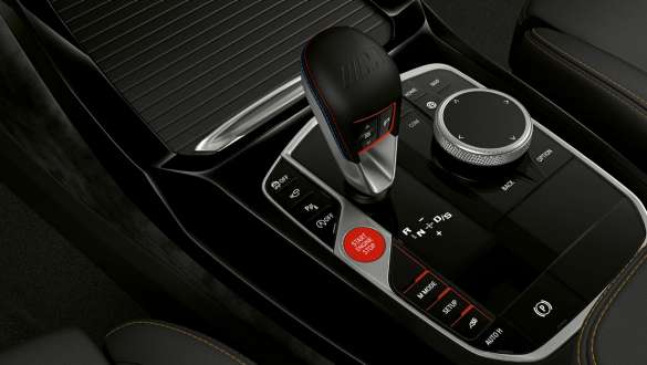 8-speed M Steptronic transmission BMW X3 M Competition F97 LCI 2021 BMW X3 M Competition F97 LCI Facelift 2021 centre console interior 8-speed M Steptronic transmission with Drivelogic