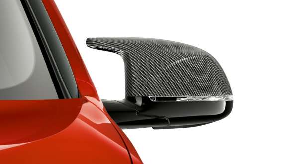 BMW X4 M Competition, M exterior mirror with mirror caps in carbon. BMW X4 M Competition in Toronto Red metallic, exterior, M Carbon exterior package, M exterior mirror with mirror caps in carbon.