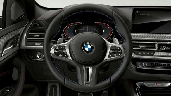 Variable sport steering BMW X4 M40i M40d G02 LCI 2021 BMW X4 M40i M40d G02 LCI 2021 Facelift Variable sport steering cockpit