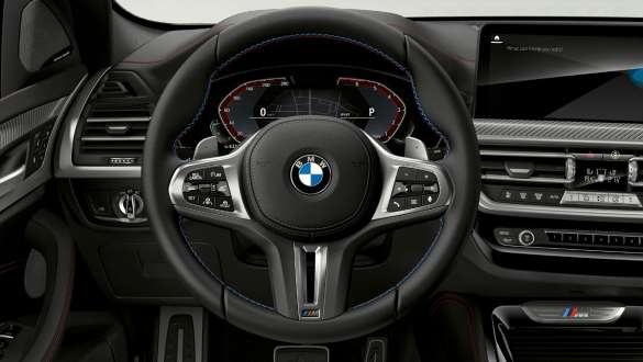 M Leather steering wheel BMW X4 M40i M40d G02 LCI 2021 BMW X4 M40i M40d G02 LCI 2021 Facelift M Leather steering wheel