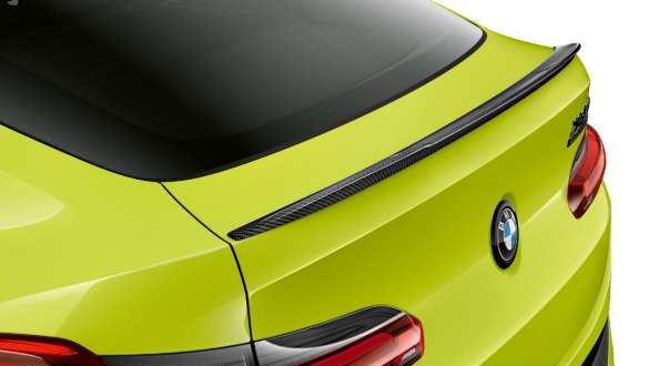 BMW X4 M Competition F98 LCI Facelift 2021 M Carbon rear spoiler BMW X4 M Competition F98 LCI Facelift 2021 rear view close-up M Carbon rear spoiler