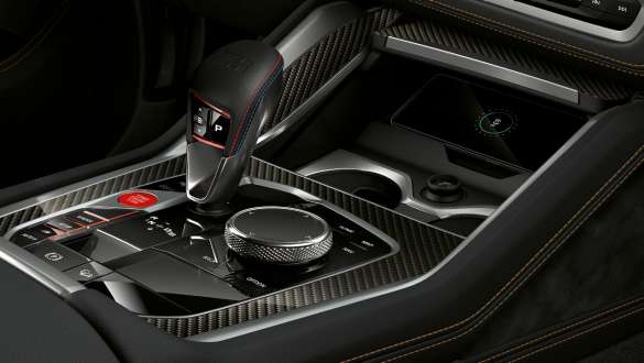 M gear selector with Drivelogic in the BMW X6 M Competition SUV M gear selector with Drivelogic BMW X6 M Competition F96 2020 SUV interior