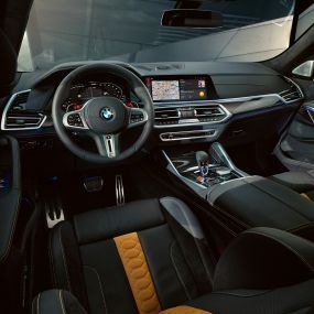 Cockpit BMW X6 M Competition SUV Cockpit BMW X6 M Competition F96 SUV interior