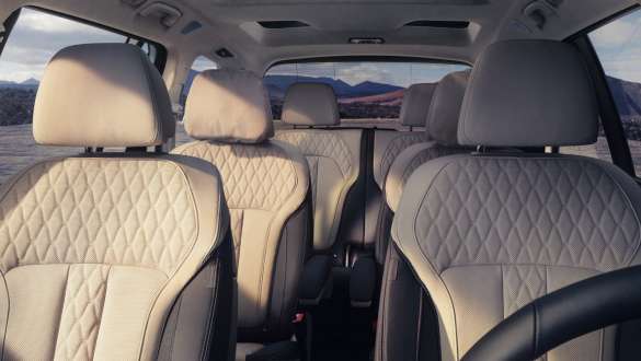 Bmw x7 3 rows new arrivals