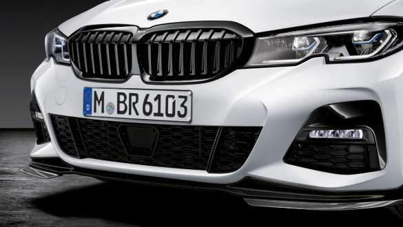 M kidney grille black high-gloss BMW 3 Series Sedan G20 M Performance Parts M kidney grille black high-gloss BMW 3 Series Sedan G20 M Performance Parts close up