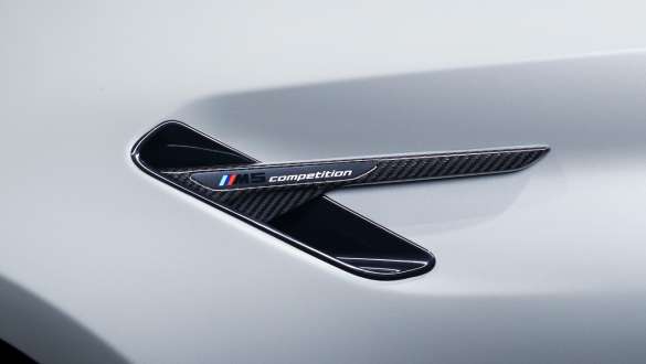 M Performance air breather carbon fibre decorative slat BMW M5 F90 M Performance Parts M Performance air breather carbon fibre decorative slat BMW M5 F90 M Performance Parts close up