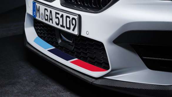 M Performance front splitter carbon fibre BMW M5 F90 M Performance Parts M Performance front splitter carbon fibre BMW M5 F90 M Performance Parts close up