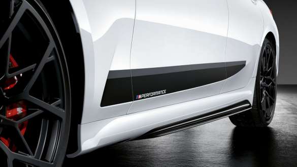 M Performance side skirt attachment in black, close-up M Performance side skirt attachment in black, close-up
