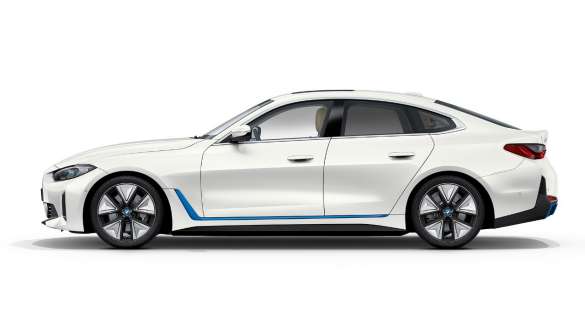 BMW i4 eDrive40 G26 2021 Mineralweiß vue de profil BMW i4 eDrive40 G26 2021 Mineralweiß vue de profil