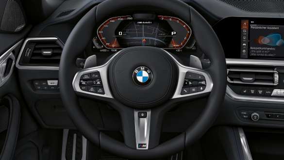 Volant M en cuir Variable Sport Steering avec Servotronic de la BMW M440i xDrive Cabrio G23 2020 Volant M en cuir Variable Sport Steering avec Servotronic de la BMW M440i xDrive Cabrio G23 2020 habitacle