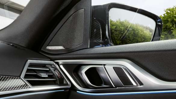 BMW M IconicSounds Electric BMW i4 M50 G26 2021 portière intérieure avec haut-parleurs BMW M IconicSounds Electric BMW i4 M50 G26 2021 portière intérieure avec haut-parleurs