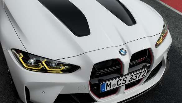 Capot et déflecteur avant en carbone BMW M3 CS G80 BMW M3 CS G80 capot et déflecteur avant en carbone, vue en gros plan des détails en carbonne