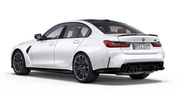 Design arrière de la BMW M3 Competition Berline Frozen Brillantweiss métallisé G80 2020 BMW M3 Competition Berline G80 2020 Frozen Brillantweiss métallisé, design de la poupe, vue arrière