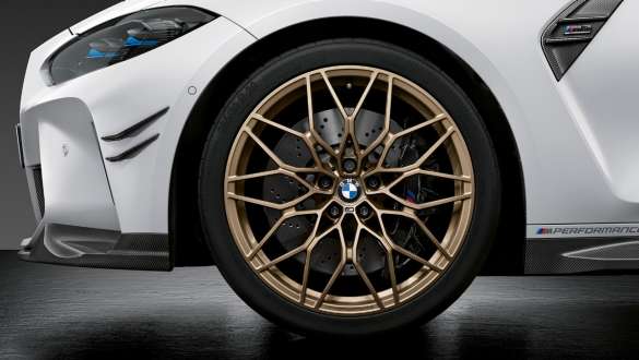 Jante BMW M Performance forgée 20"/21" 1000 M BMW M4 Coupé G82 2020 BMW M4 Coupé G82 2020 jante BMW M Performance forgée 20"/21" 1000 M vue en gros plan
