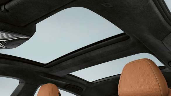 Toit translucide panoramique BMW M850i xDrive Gran Coupé G16 LCI restylage 2022 BMW M850i xDrive Gran Coupé G16 LCI restylage 2022 toit translucide panoramique
