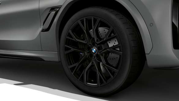 BMW X6 M Competition F96, jantes 21"/22" BMW M Performance en alliage léger à rayons en étoile 809 M, en Jet Black matt BMW X6 M Competition F96 2023, jantes 21"/22" BMW M Performance en alliage léger à rayons en étoile 809 M, en Jet Black matt
