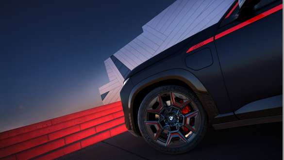 BMW XM Label Red G09 accents rouges BMW XM Label Red G09 accents rouges