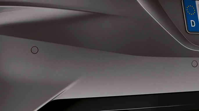 Tubulures d’échappement de la BMW Z4 Roadster Tubulures d’échappement d’une BMW Z4 Roadster de couleur grise
