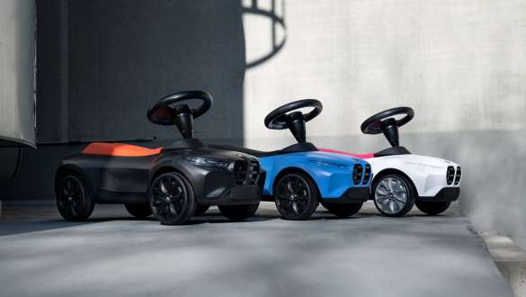 BMW Lifestyle Lookbook 2023 BMW Baby Racer in Black/Orange BMW Lifestyle Lookbook 2023 BMW Baby Racer in Black/Orange