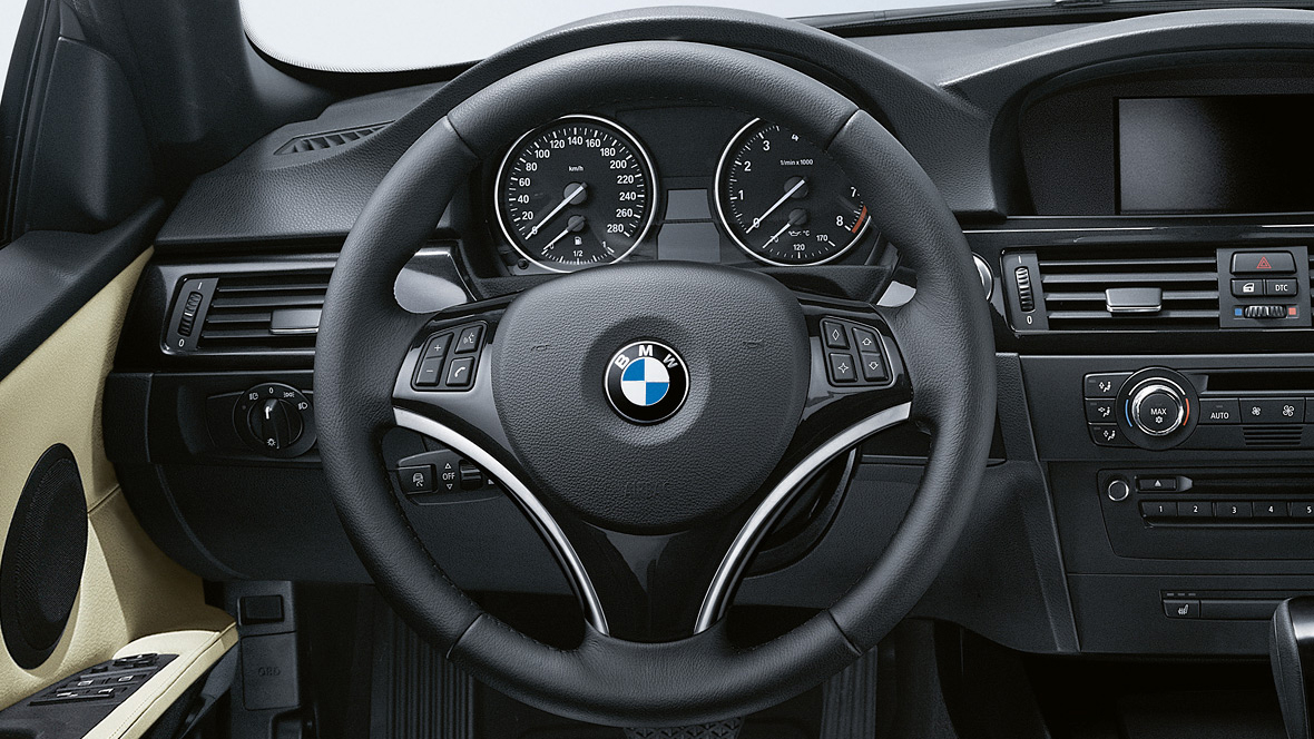 E90 sport store steering wheel
