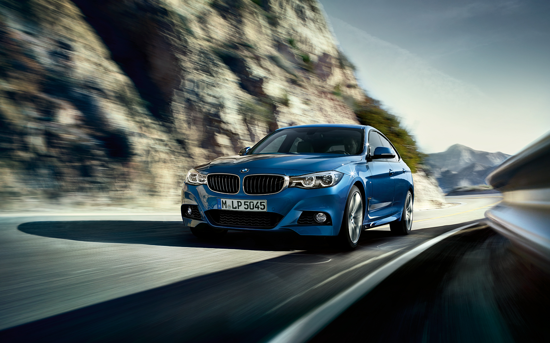 BMW 3 Series Gran Turismo: front view of vehicle. BMW 3 Series Gran Turismo: front view of vehicle.