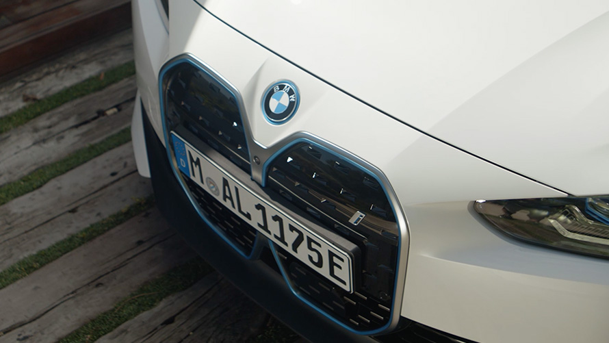 BMW i4 eDrive40 G26 2021 Mineralweiß Design extérieur en détail Vidéo BMW i4 eDrive40 G26 2021 Mineralweiß Design extérieur en détail Vidéo