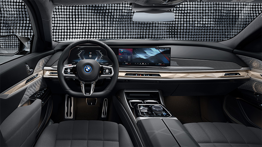 BMW i7 M70 xDrive Sedan G70 Interior Cockpit