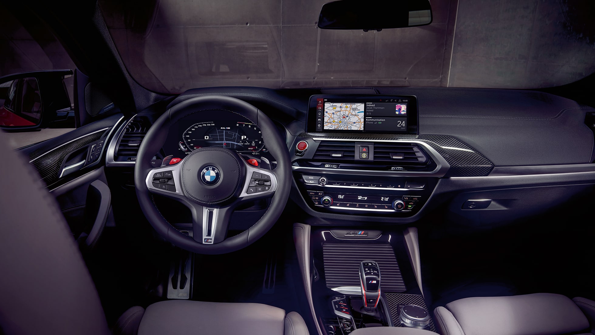 BMW X4 M Competition, exclusive cockpit. BMW X4 M Competition, interior, exclusive cockpit with M Sport seats and M leather steering wheel.