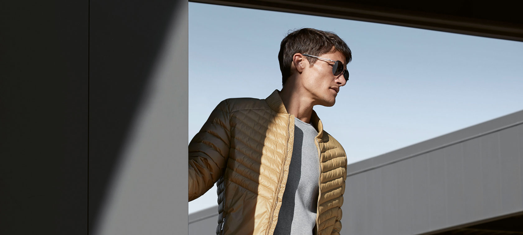 BMW Lifestyle Collection Man wearing the BMW lifestyle collection