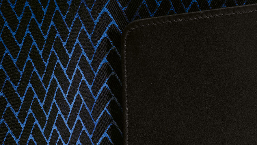 Couverture de passeport Montblanc for BMW. Couverture de passeport Montblanc for BMW.
