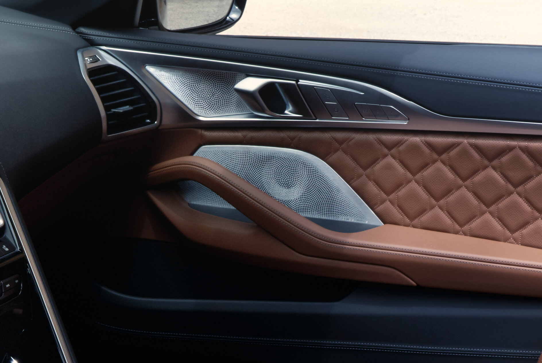 Bowers & Wilkins Diamond  surround sound system