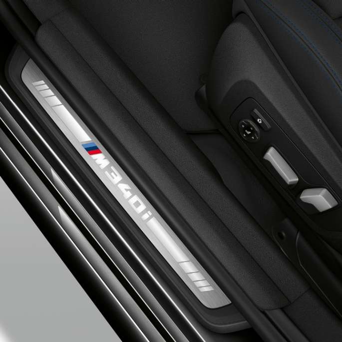 Top view of the door sill of the BMW 3 Series M340i xDrive Sedan.